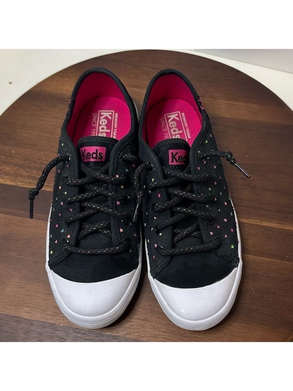 Keds Kids Black Sneakers with Colorful Star Accents – Size US 2 (Little Girl)